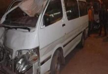 انقلاب ميكروباص يقل 14 من مراقبى الثانوية العامة وإصابة 7 بسوهاج