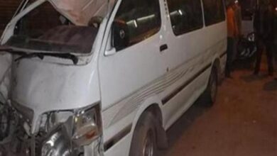 انقلاب ميكروباص يقل 14 من مراقبى الثانوية العامة وإصابة 7 بسوهاج