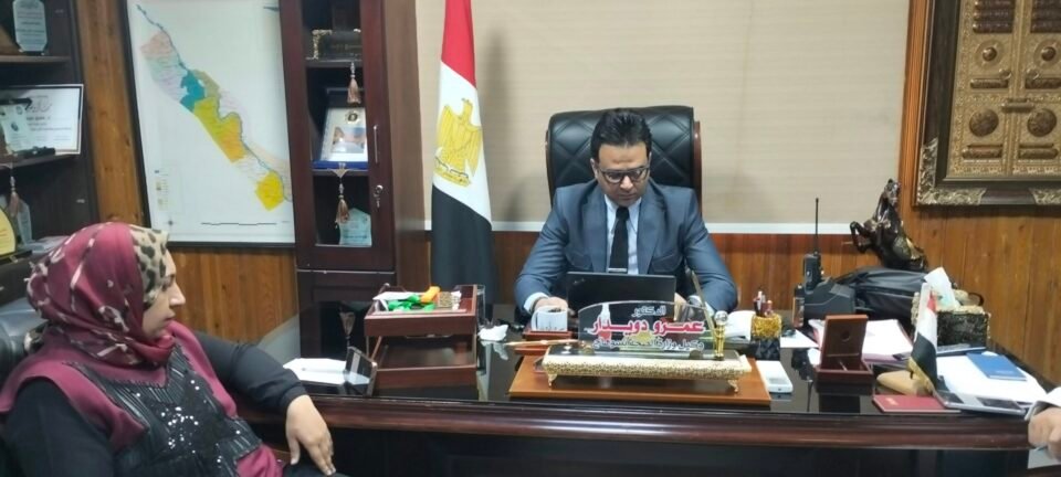 الدكتور عمرو دويدار