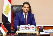 الدكتور عمرو دويدار